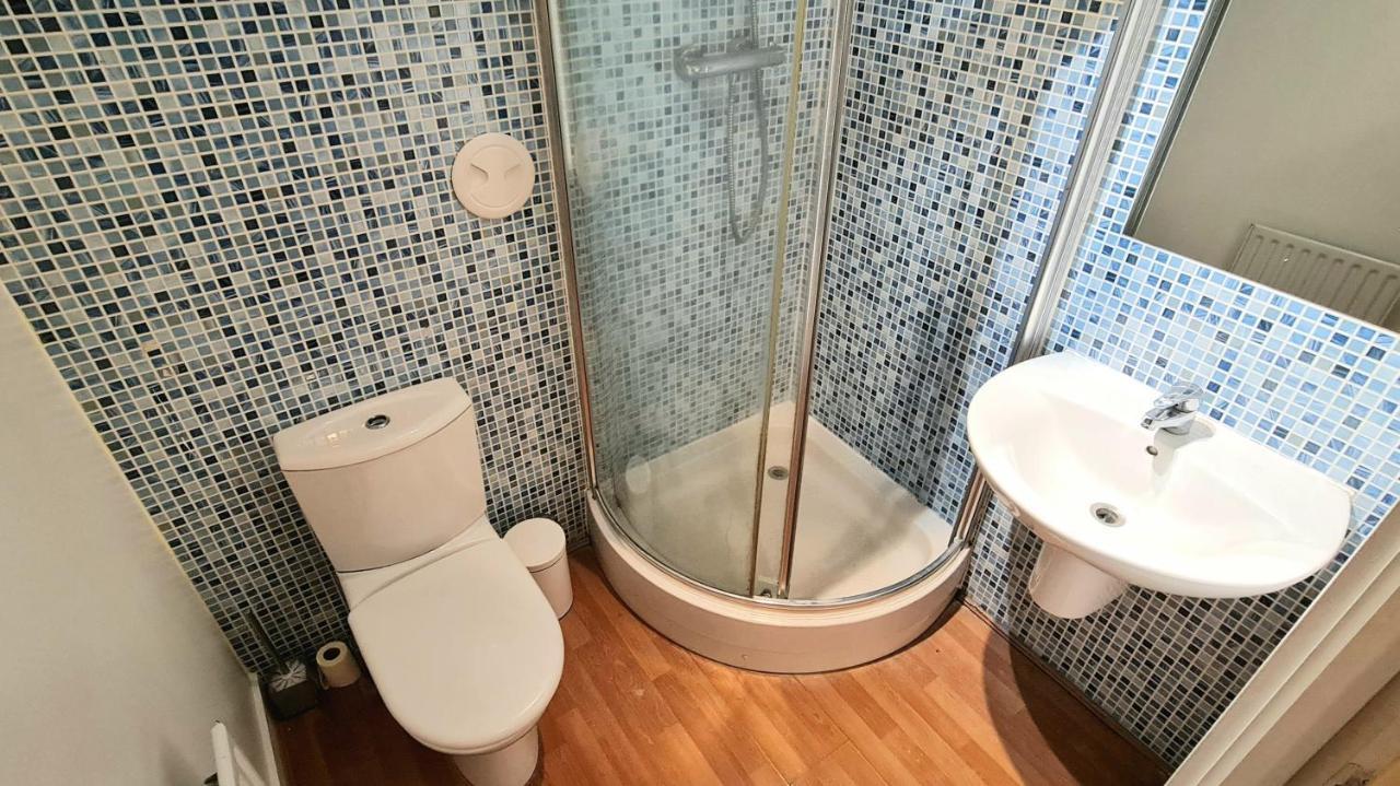 Lovely 3 Bedroom Apartment - Free Parking Edinburgh Ngoại thất bức ảnh