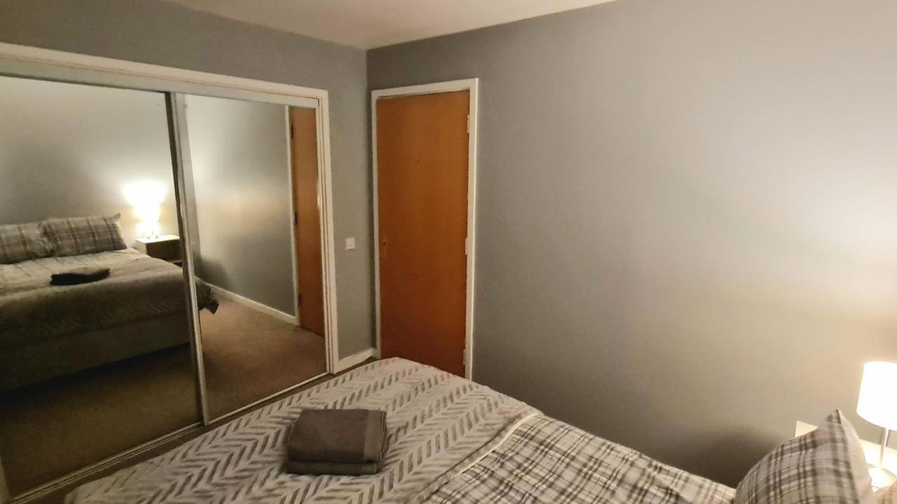 Lovely 3 Bedroom Apartment - Free Parking Edinburgh Ngoại thất bức ảnh